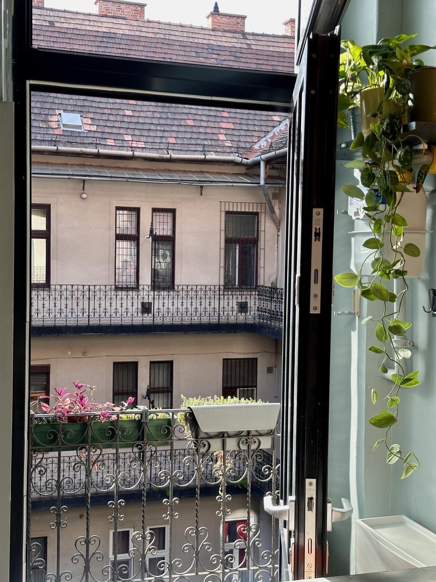 Centrally Located Studio near Keleti Pályaudvar Budapest Exterior foto